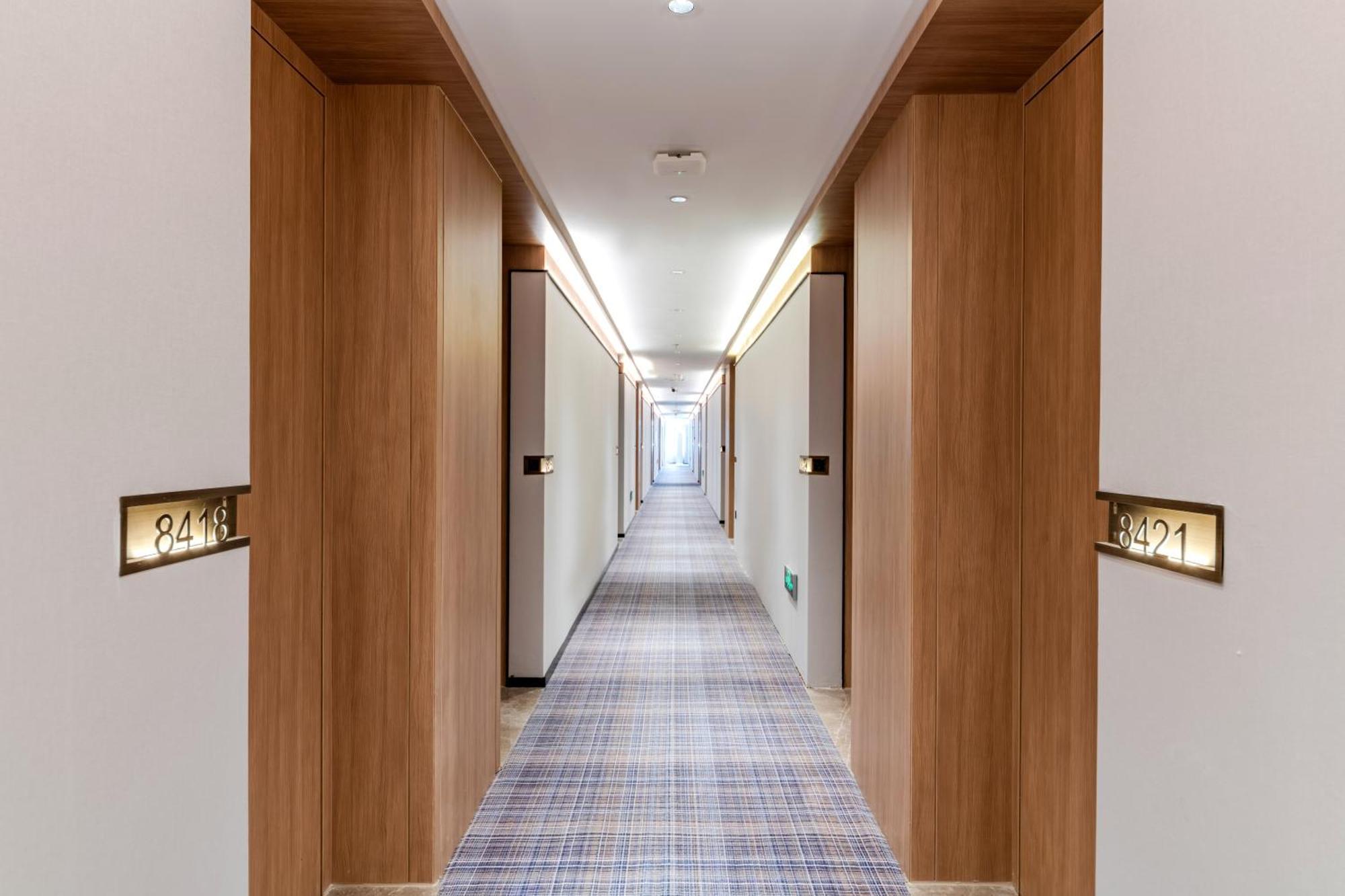 Luyue Hotel Movie Hotel Huaqiangbei Convention And Exhibition Center Branch Shenzhen Exteriör bild