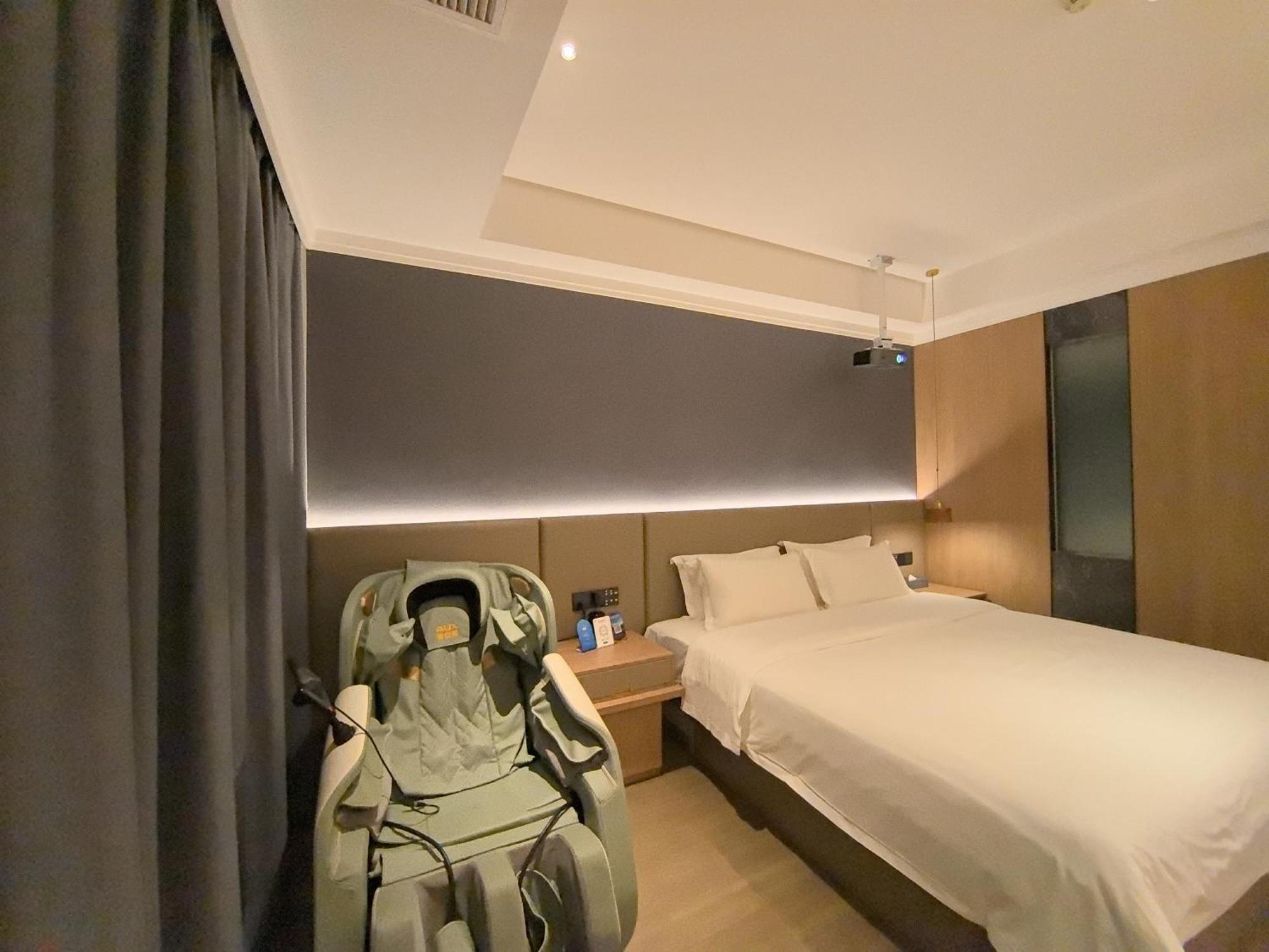 Luyue Hotel Movie Hotel Huaqiangbei Convention And Exhibition Center Branch Shenzhen Exteriör bild
