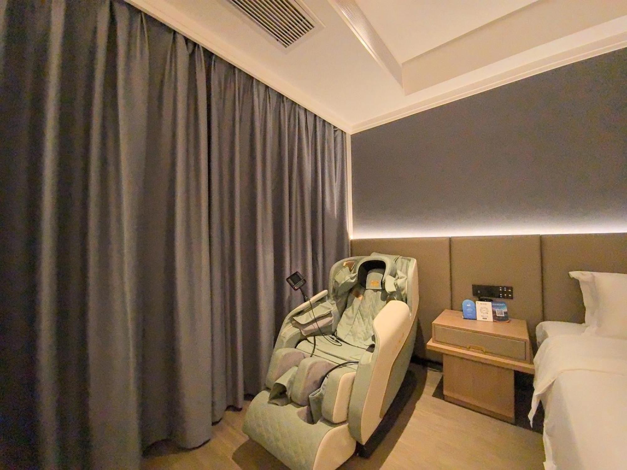 Luyue Hotel Movie Hotel Huaqiangbei Convention And Exhibition Center Branch Shenzhen Exteriör bild
