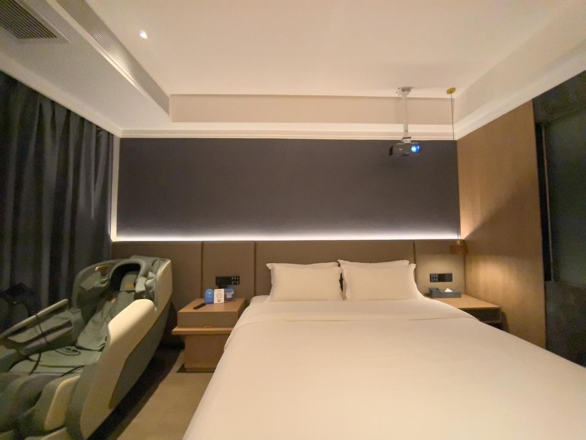 Luyue Hotel Movie Hotel Huaqiangbei Convention And Exhibition Center Branch Shenzhen Exteriör bild