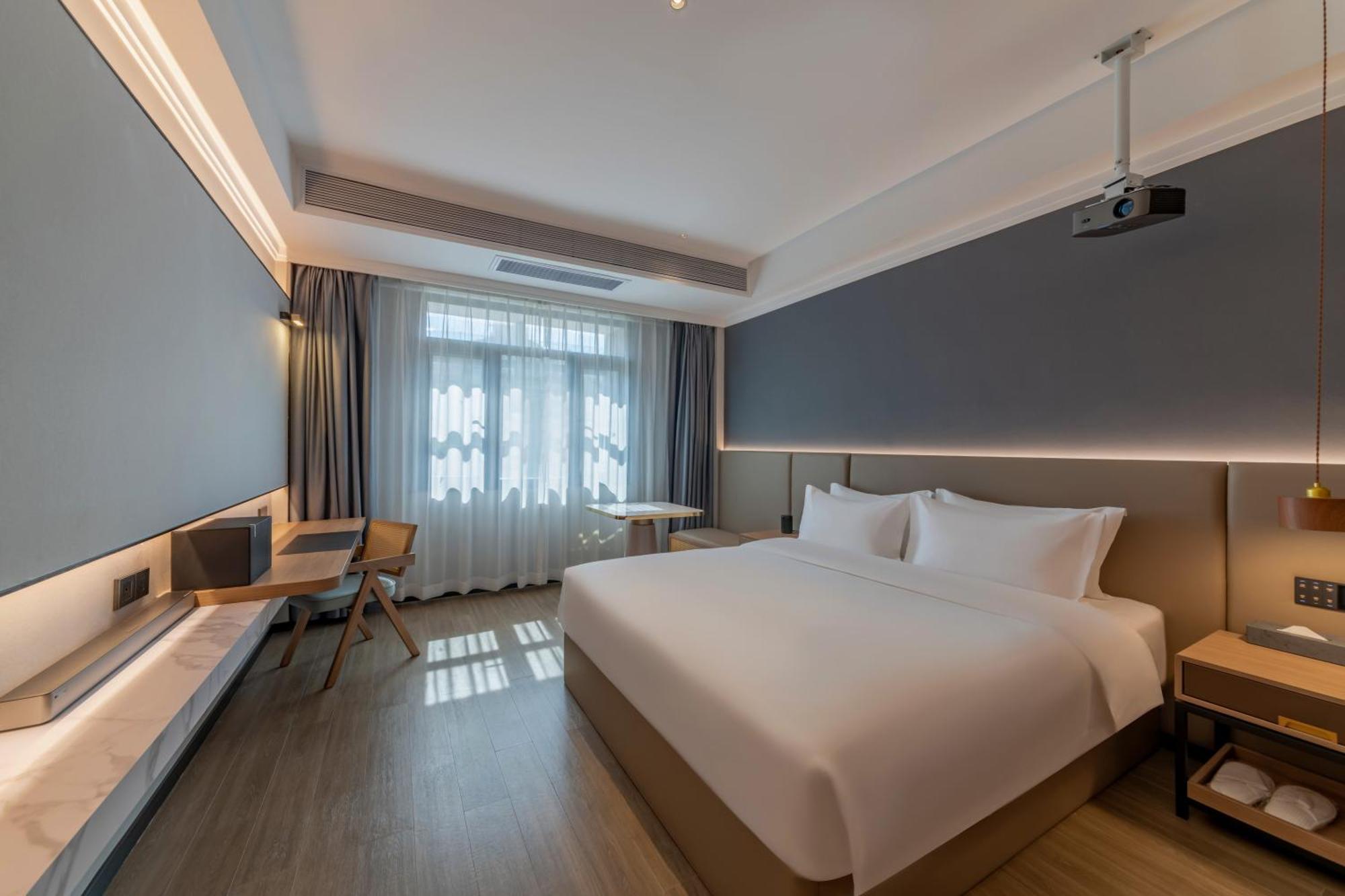 Luyue Hotel Movie Hotel Huaqiangbei Convention And Exhibition Center Branch Shenzhen Exteriör bild