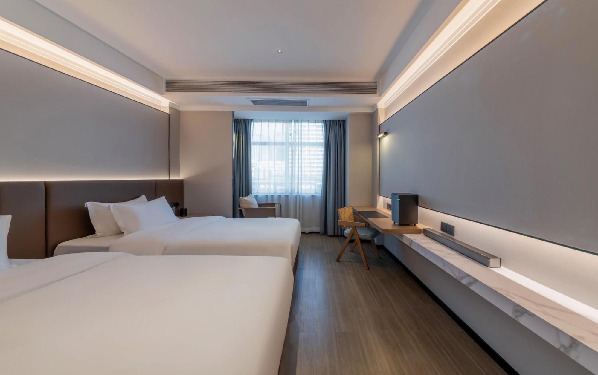 Luyue Hotel Movie Hotel Huaqiangbei Convention And Exhibition Center Branch Shenzhen Exteriör bild