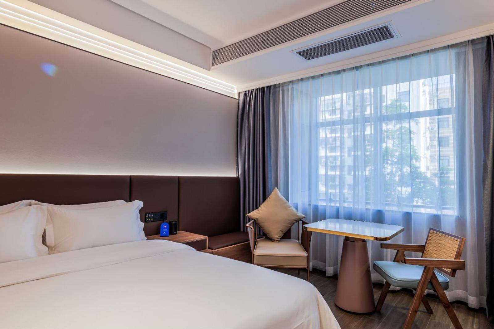 Luyue Hotel Movie Hotel Huaqiangbei Convention And Exhibition Center Branch Shenzhen Exteriör bild